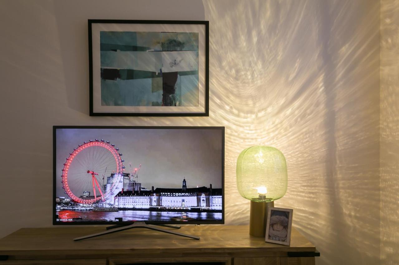 Apartamento Urban Chic - Rathbone Londres Exterior foto